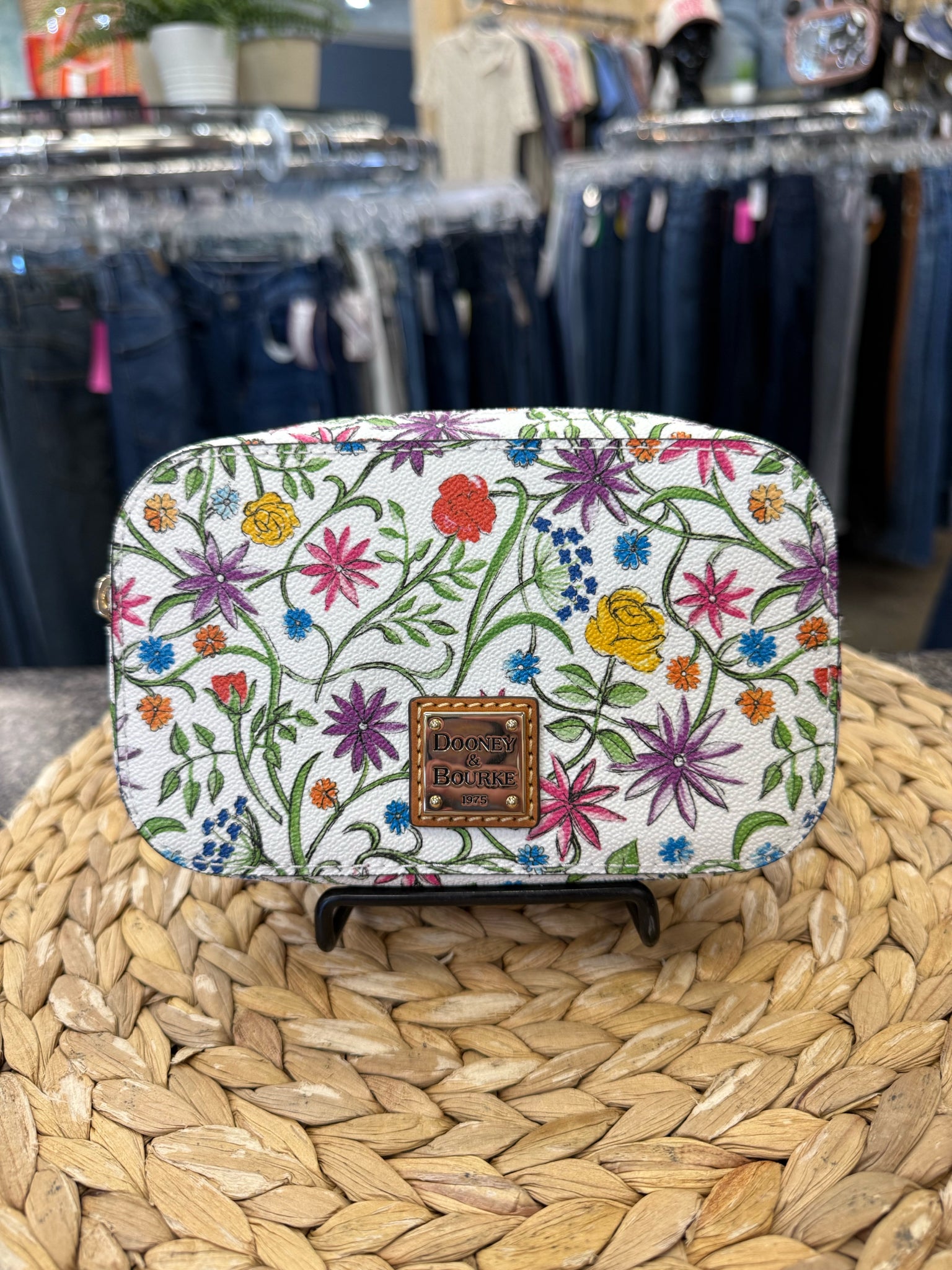 New  Without Tag DOONEY&BOURKE White Multi Floral Fanny Pack Designer Purse